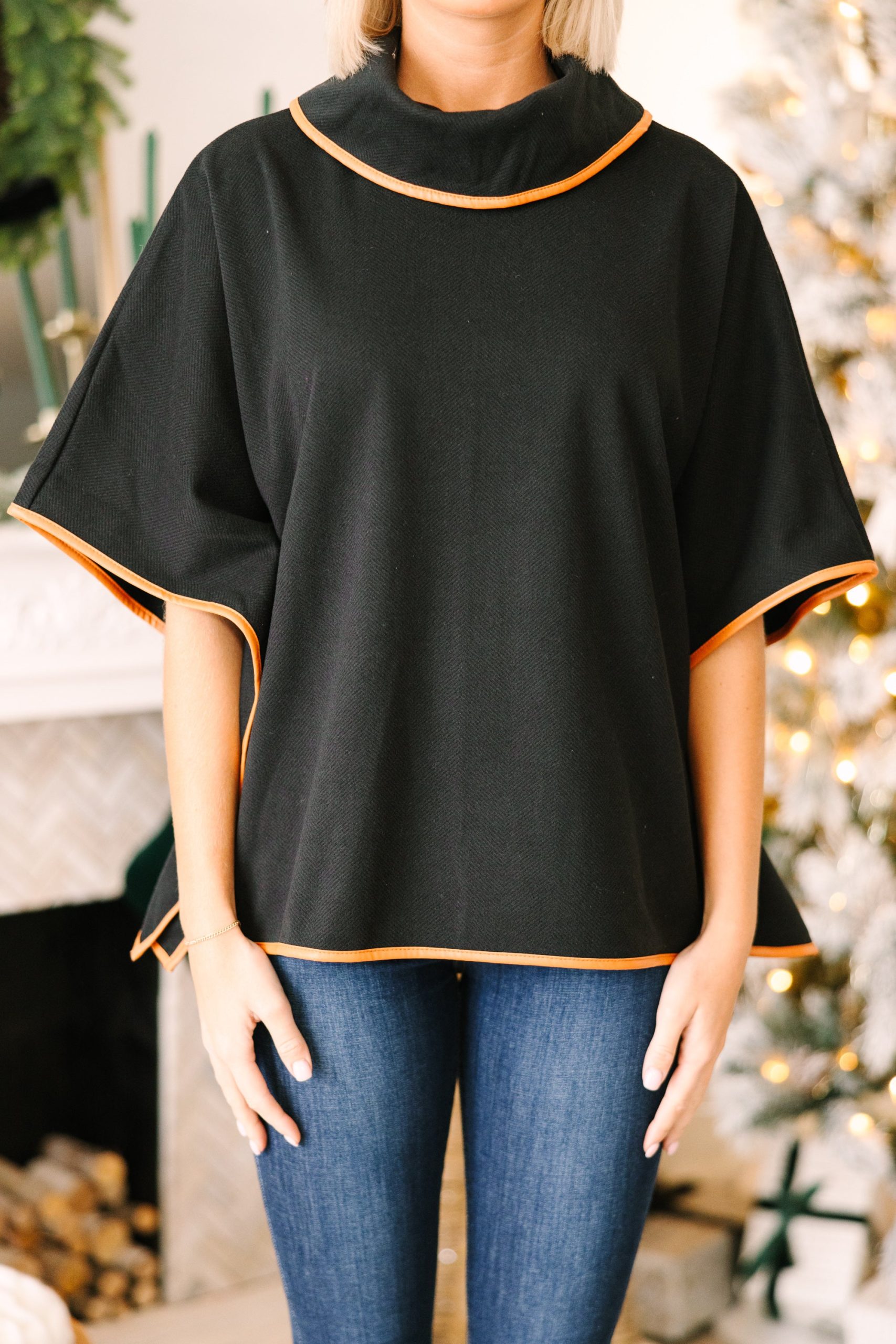 Read You Like A Book Black Poncho - Image 3